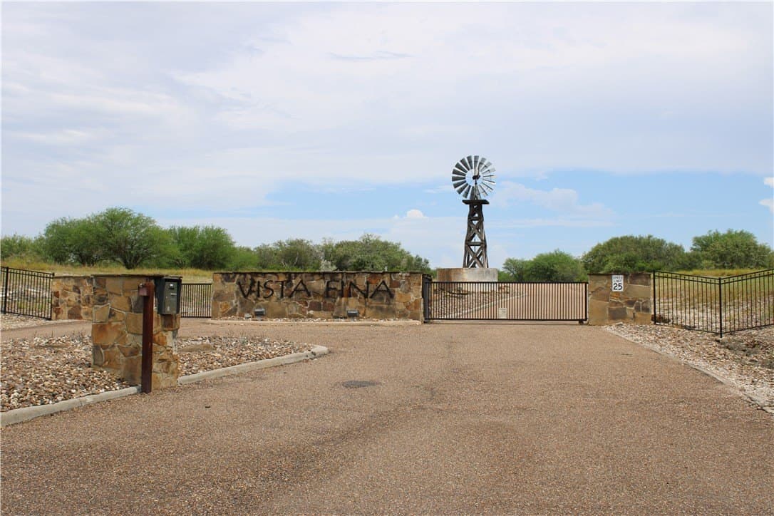 1.8 acres in Live Oak County - photo 12