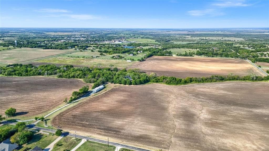 10.5 acres in Grayson County gallery image 2