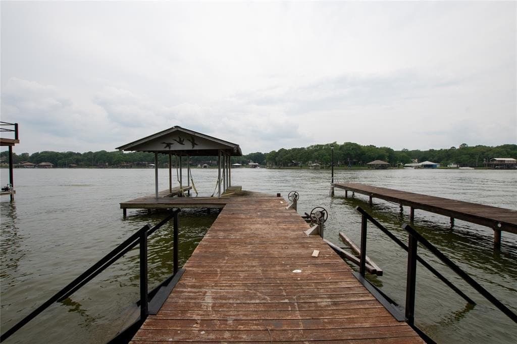 0.18 acres in Henderson County gallery image 3