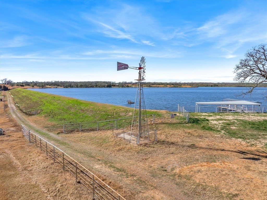 100 acres in Van Zandt County - photo 9