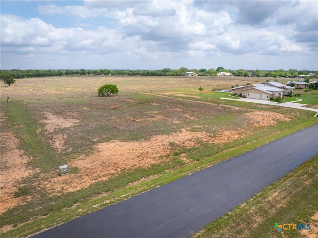 1.01 acres in Guadalupe County - photo 6