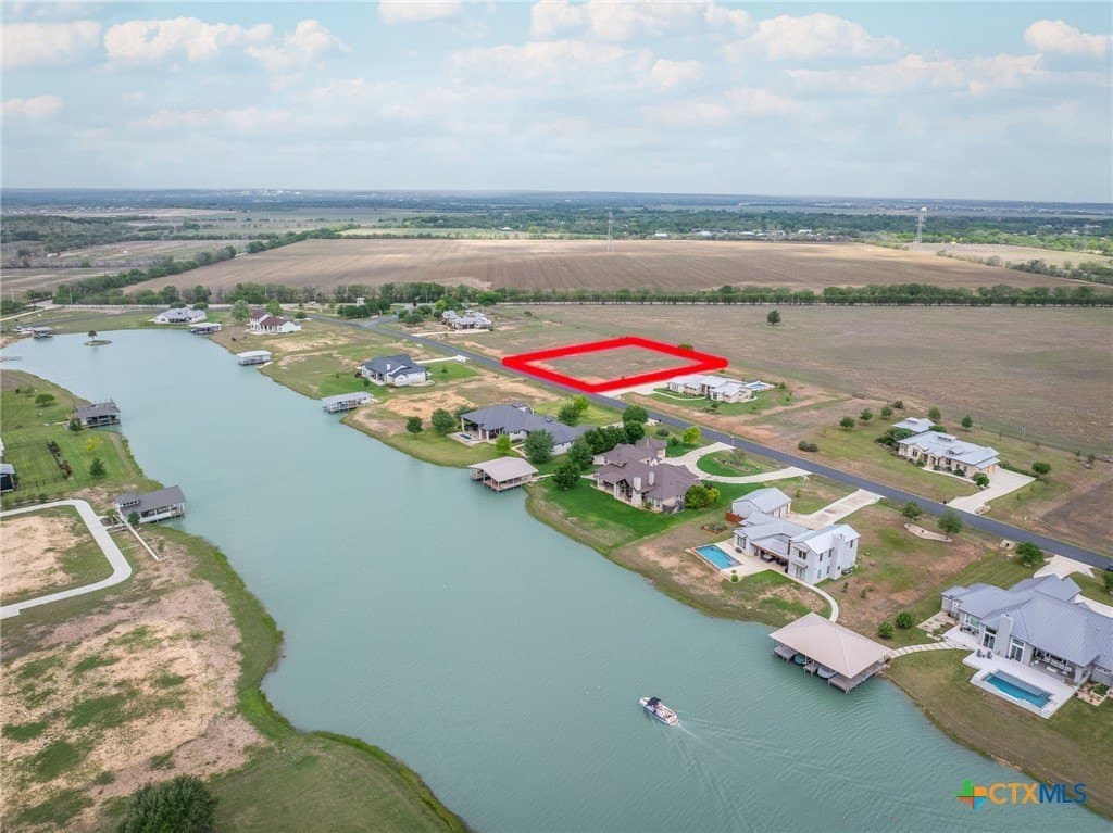 1.01 acres in Guadalupe County