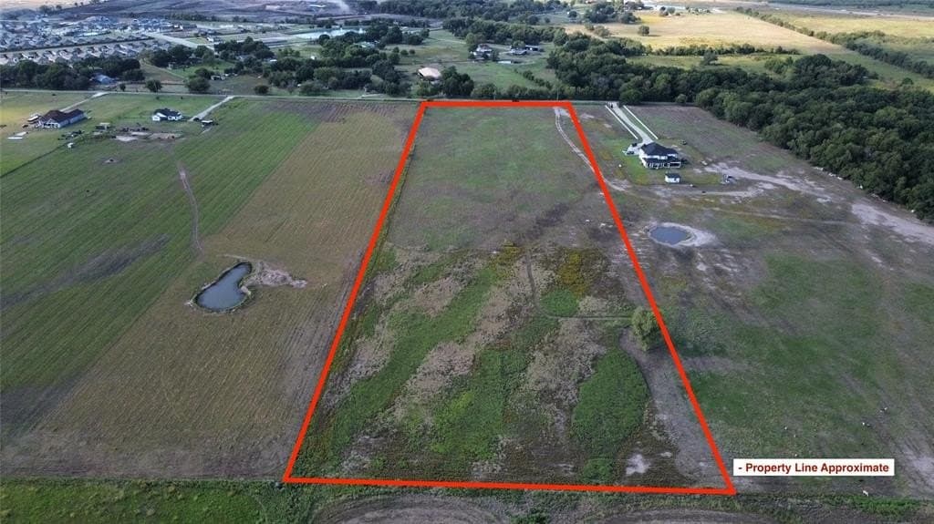11.5 acres in Ellis County gallery image 2