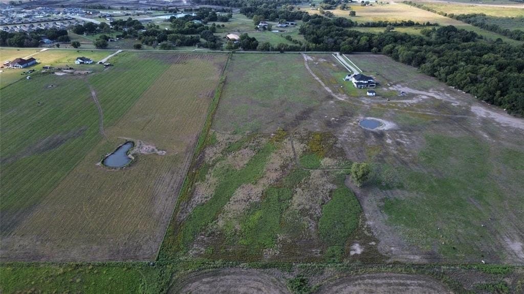 11.5 acres in Ellis County gallery image 4