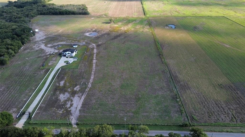 11.5 acres in Ellis County gallery image 3
