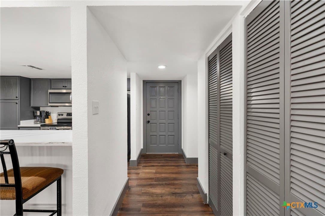 10.43 acres in Comal County gallery image 4