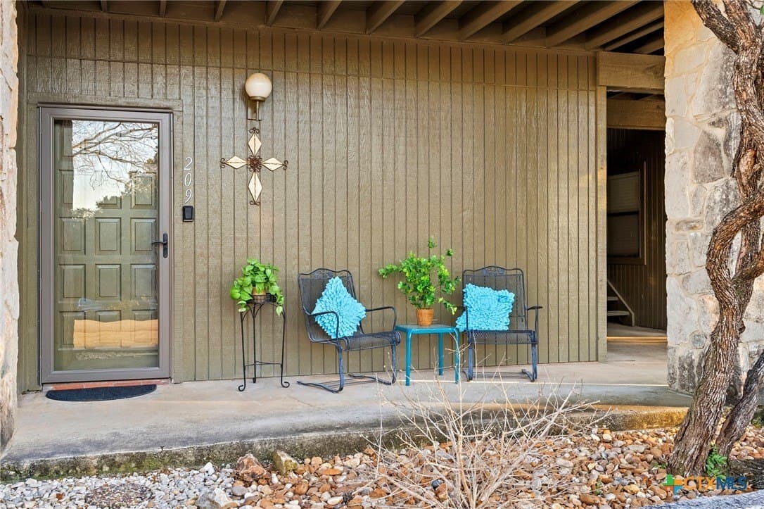 10.43 acres in Comal County gallery image 2