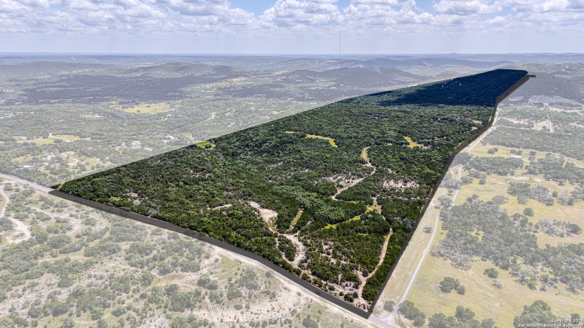 417 acres in Bandera County gallery image 2