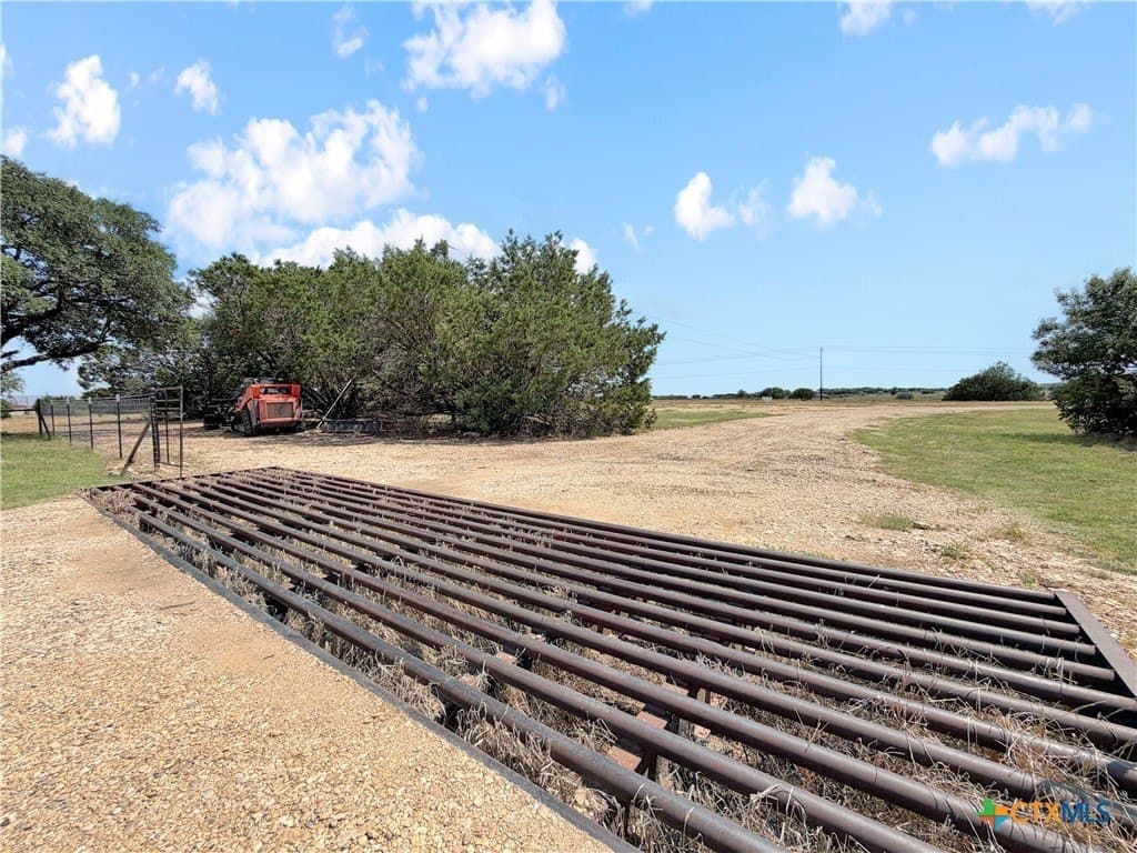 11.04 acres in McLennan County - photo 37