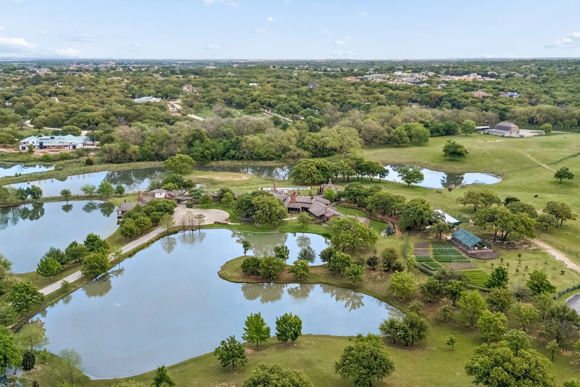 16.5 acres in Tarrant County gallery image 4