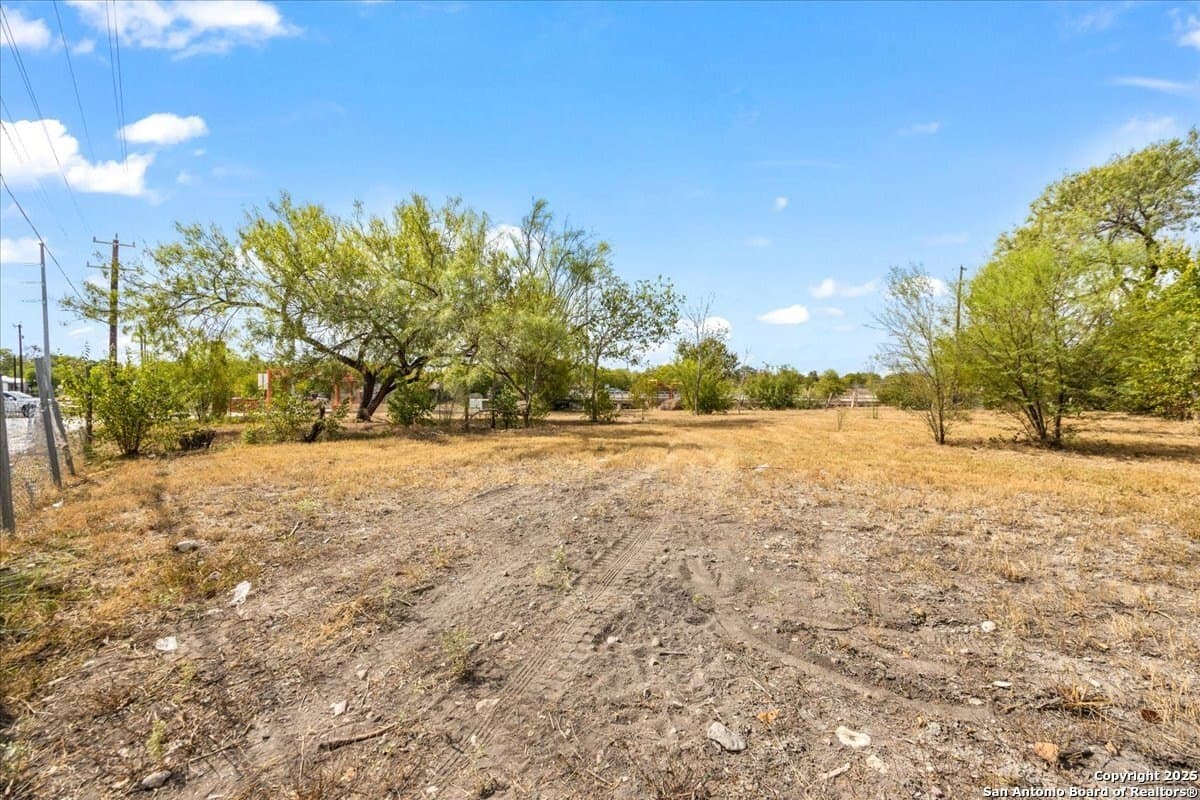 0.13 acres in Bexar County - photo 14