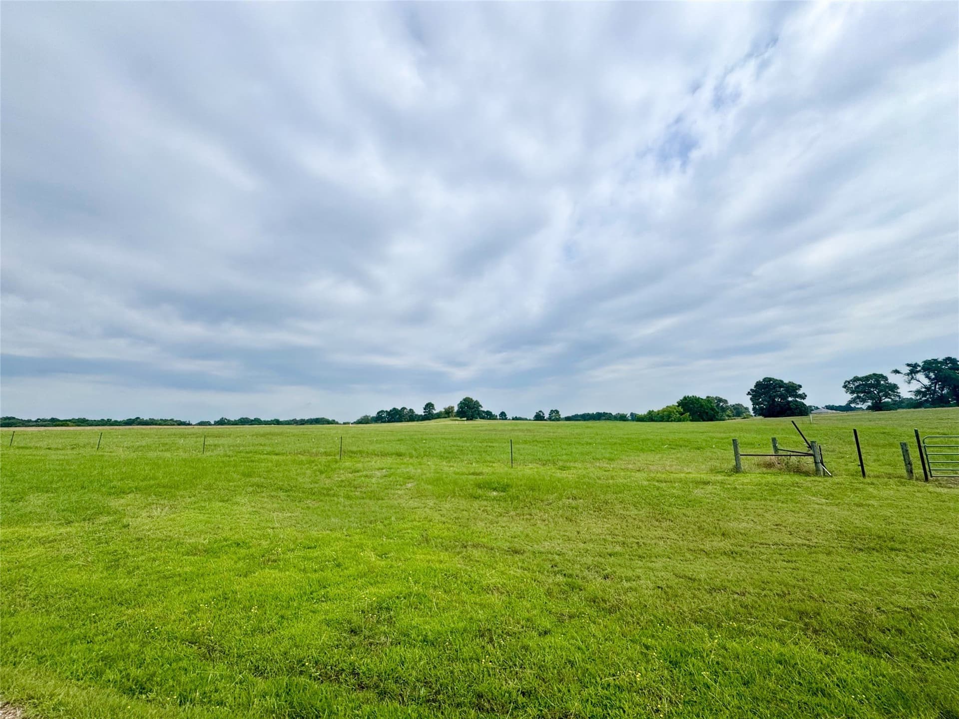 2.24 acres in Camp County