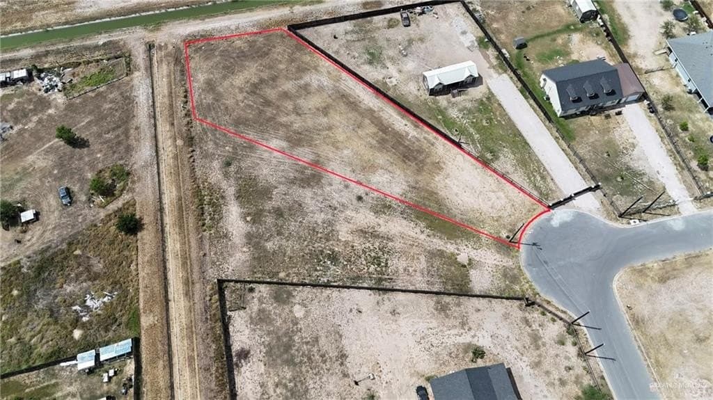 0.6 acres in Hidalgo County - photo 2