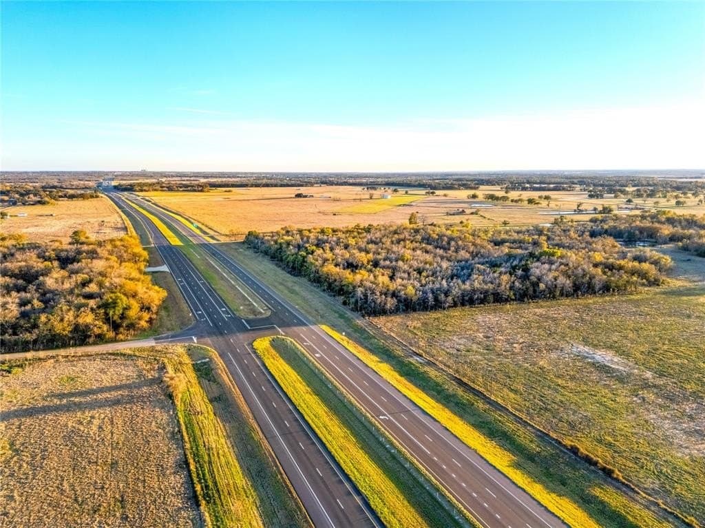 14.6 acres in Falls County featured view