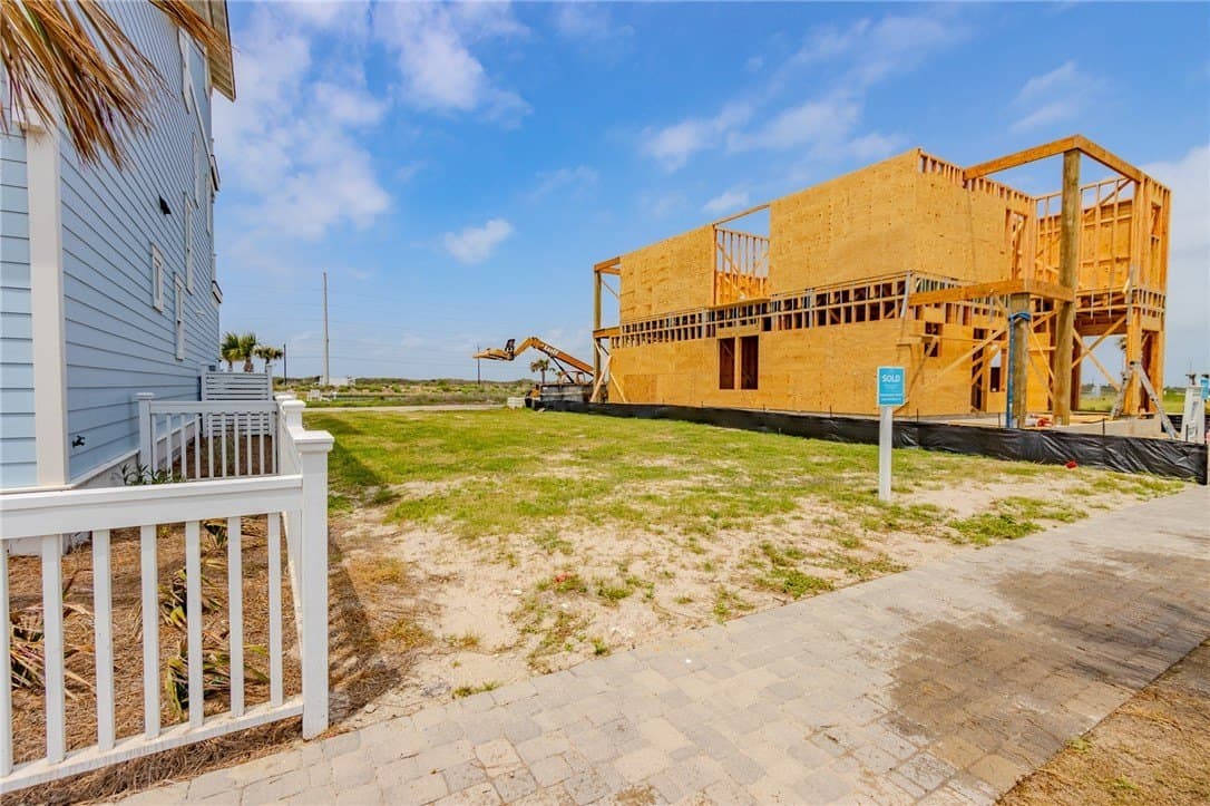 0.08 acres in Nueces County - photo 7