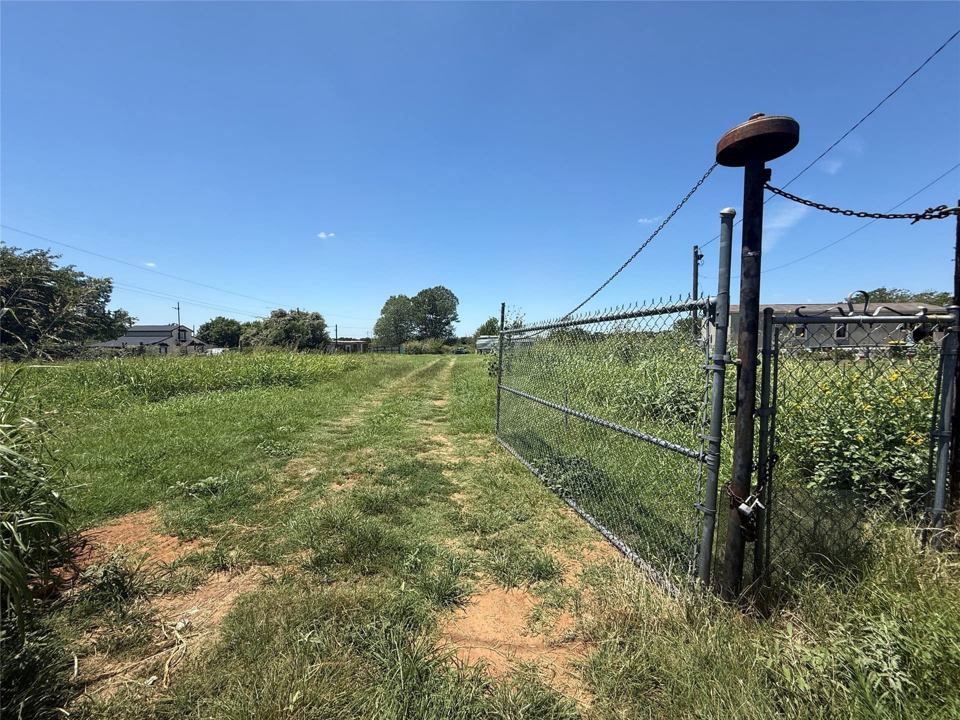 1.54 acres in Johnson County - photo 5