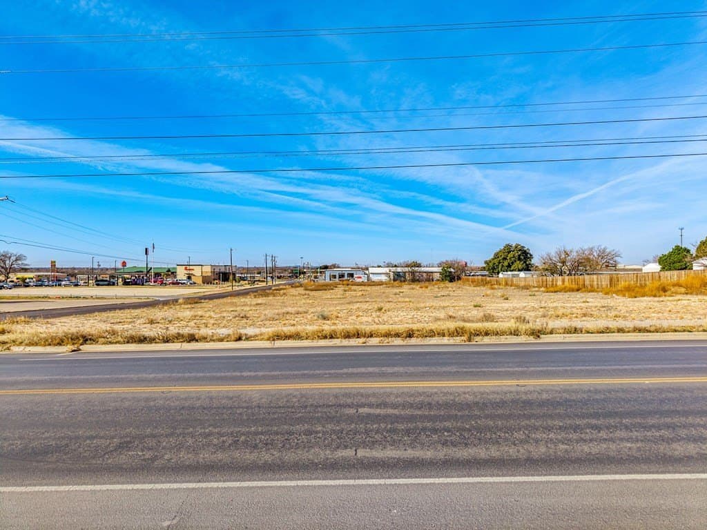 1.77 acres in Tom Green County gallery image 2