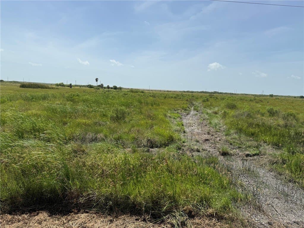 2.6 acres in Aransas County gallery image 4