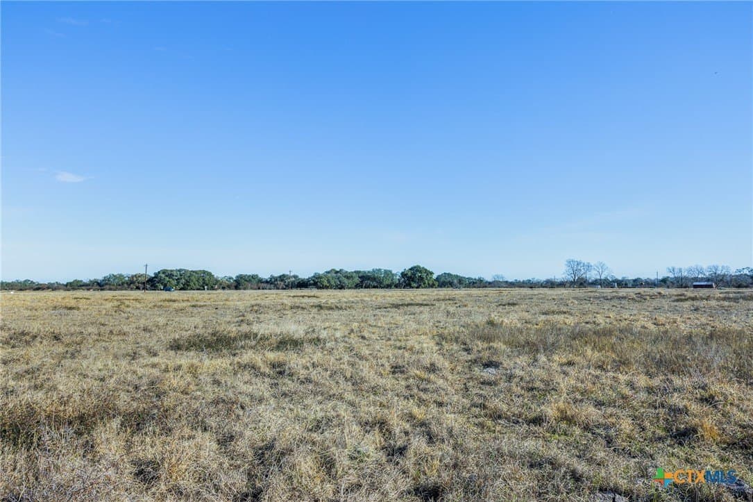5.79 acres in Victoria County gallery image 4