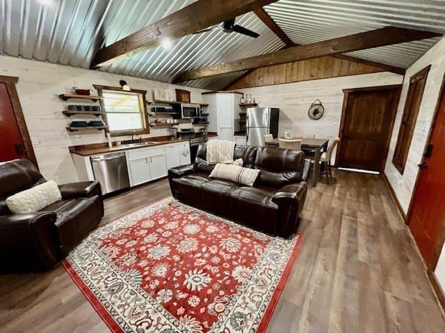 10.08 acres in Gillespie County gallery image 2