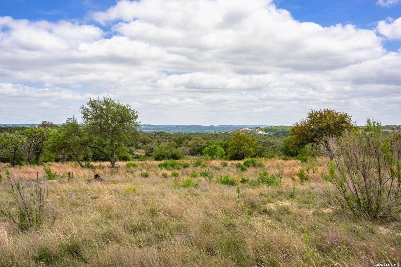 5.01 acres in Kerr County - photo 9