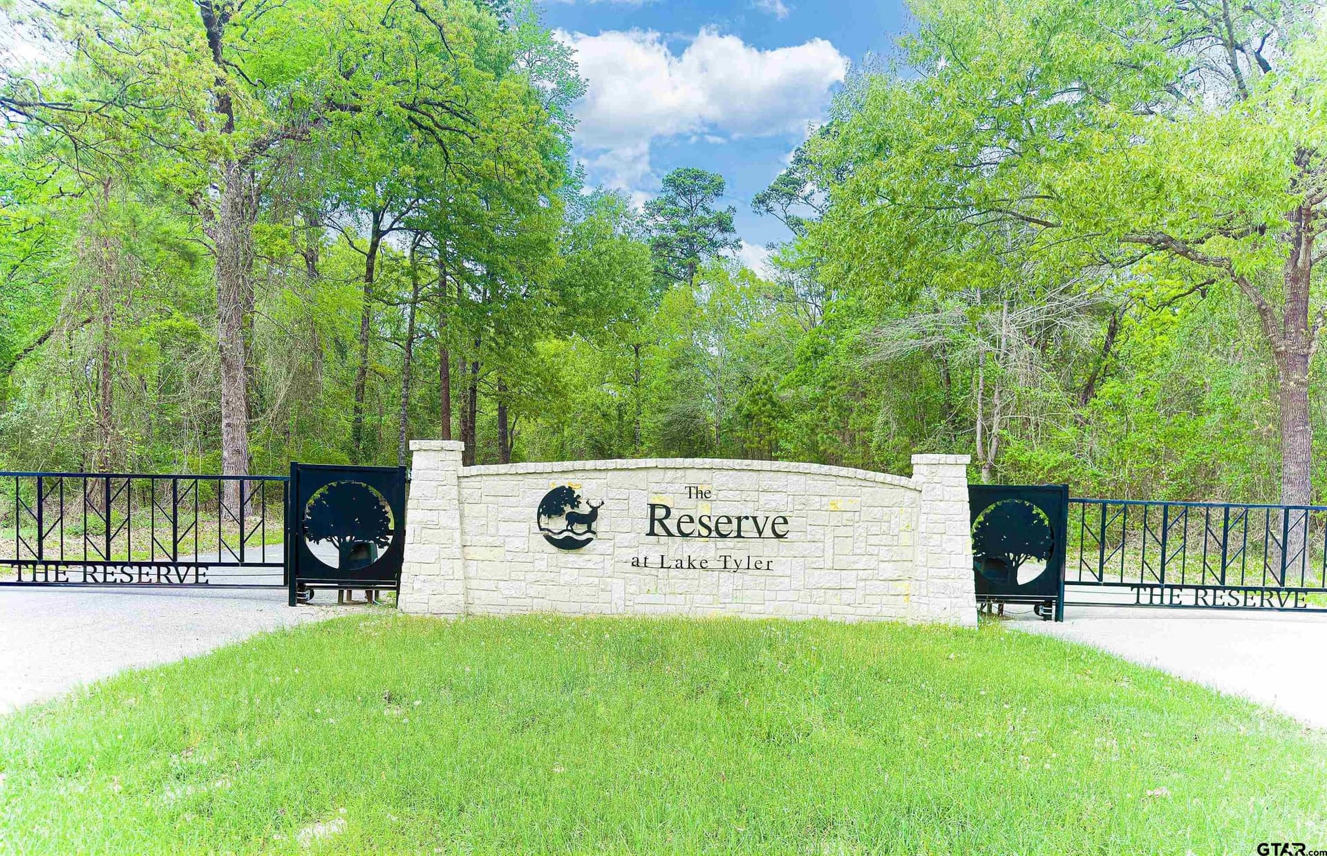 1.05 acres in Smith County gallery image 2