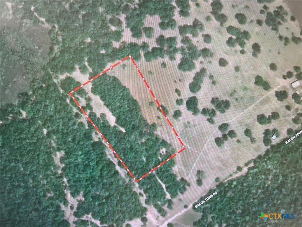 10 acres in Jackson County