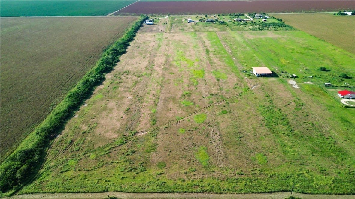 27.35 acres in San Patricio County