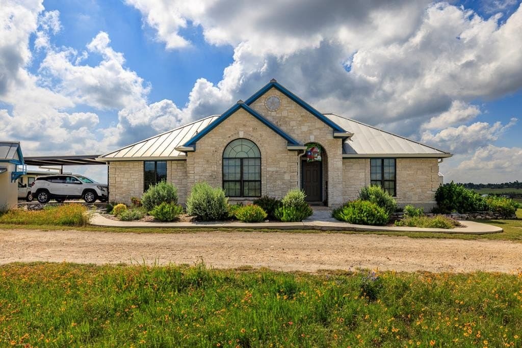 11.53 acres in Gillespie County