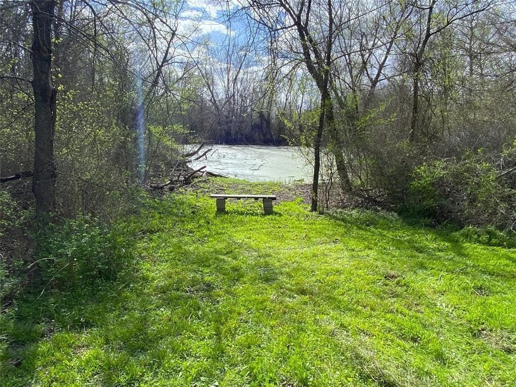20 acres in Navarro County