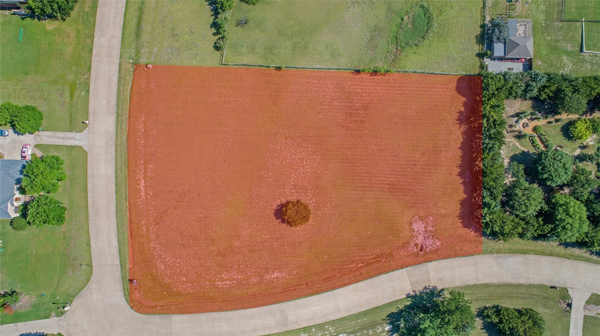 1.4 acres in Collin County gallery image 2