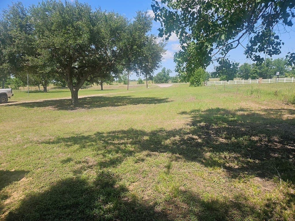 1.1 acres in Washington County gallery image 2