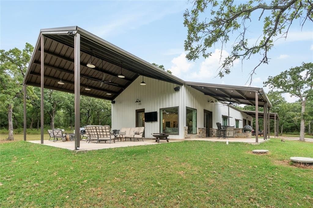 271 acres in Jack County