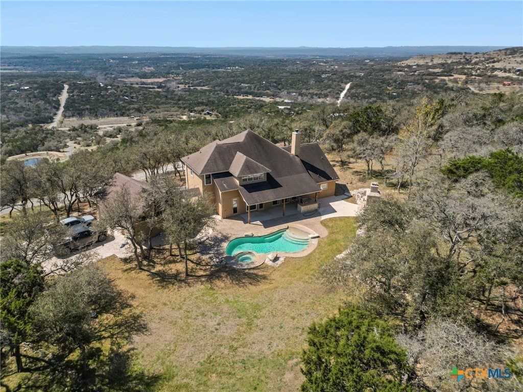 18.74 acres in Hays County gallery image 2