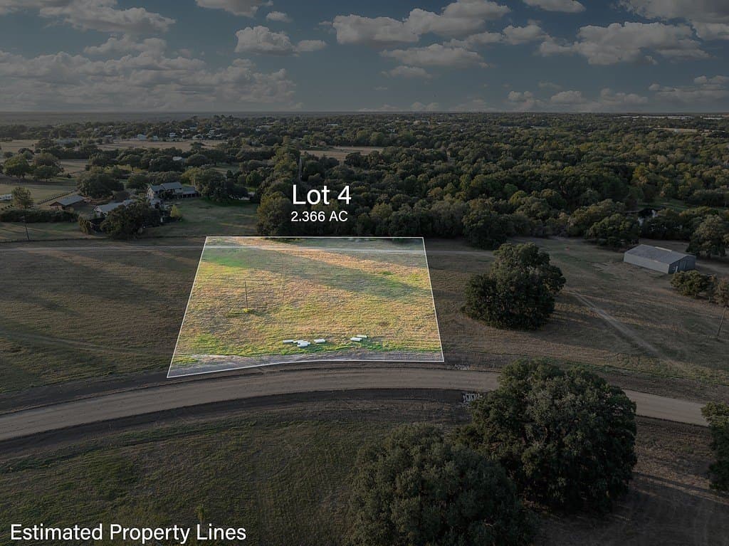 2.37 acres in Fayette County gallery image 3