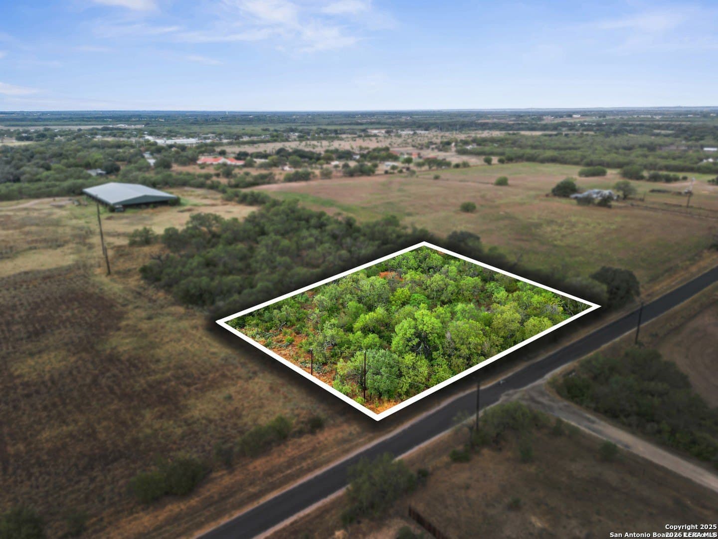 2 acres in Bexar County gallery image 4