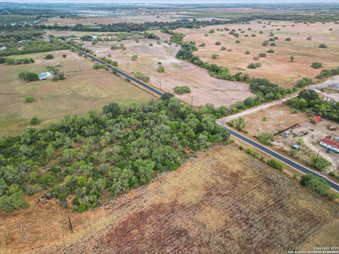 2 acres in Bexar County gallery image 2