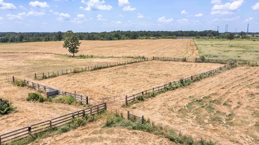 388.14 acres in Texas County - photo 8