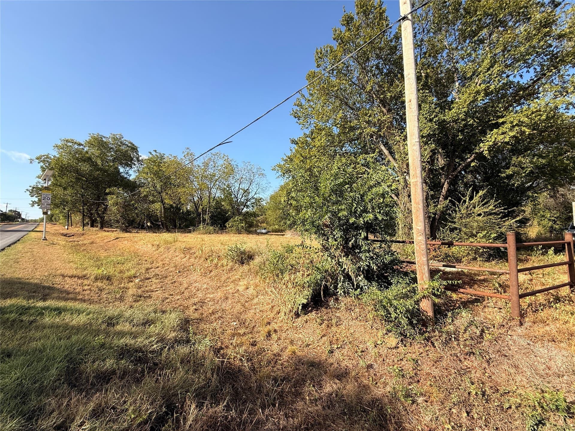 2 acres in Hill County - photo 8