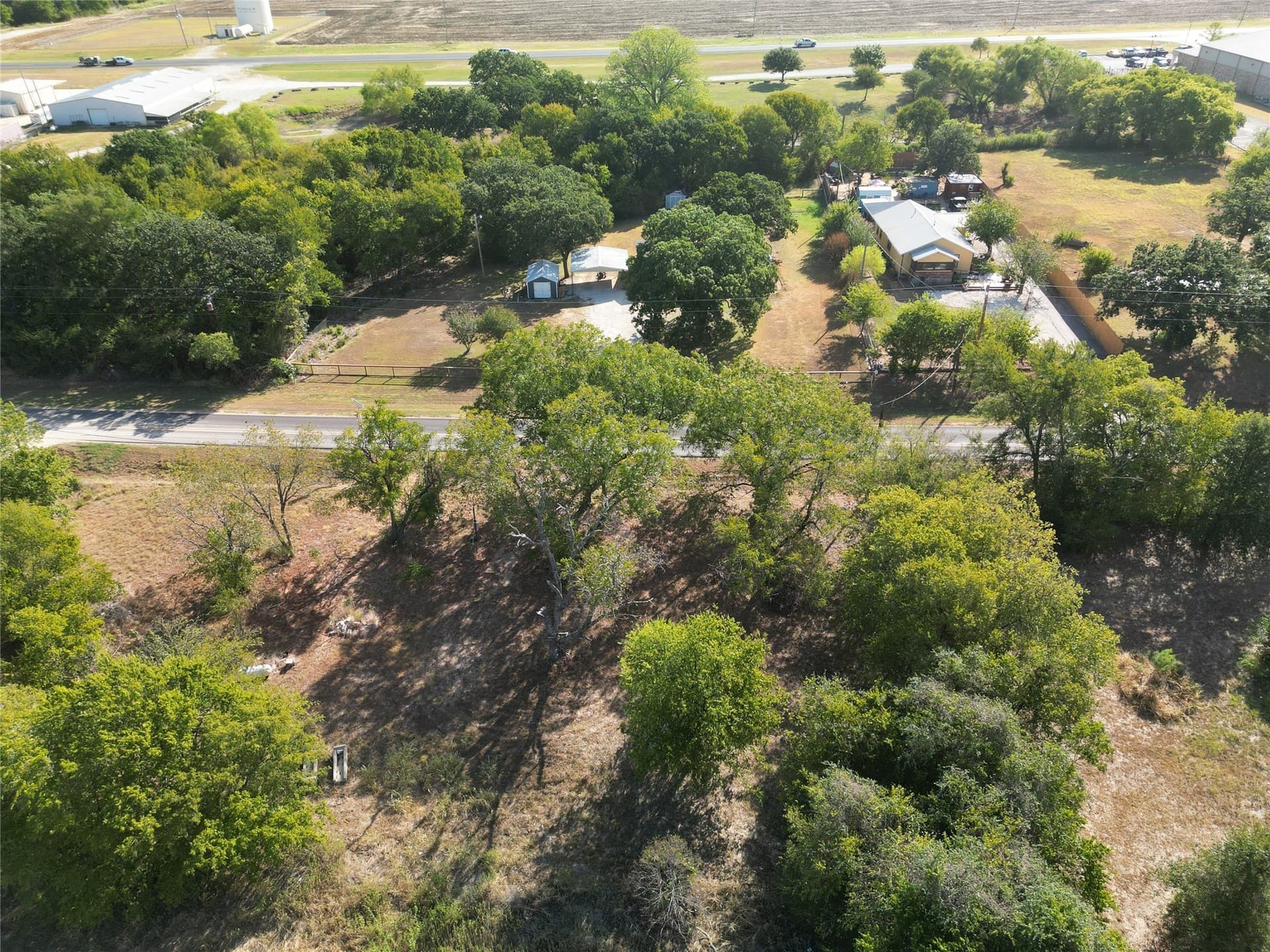 2 acres in Hill County - photo 4