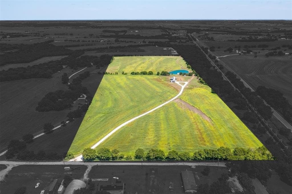 27.65 acres in Hill County gallery image 2