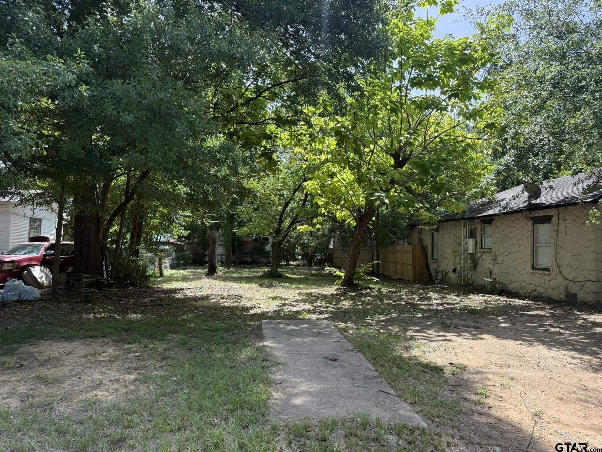 0.15 acres in Smith County