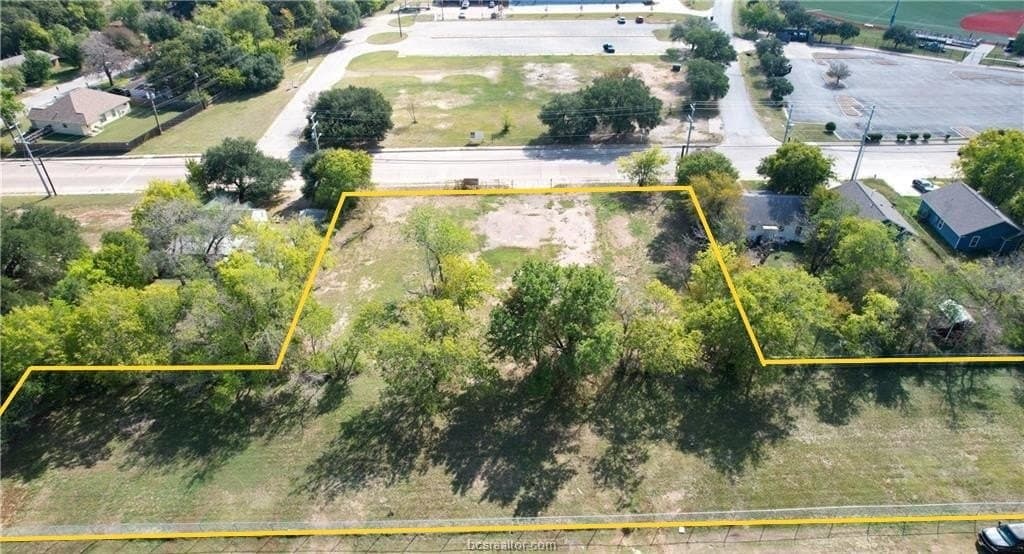 1.06 acres in Brazos County gallery image 2