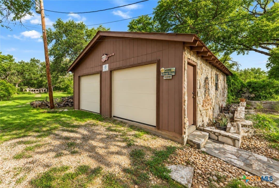 24 acres in Hays County - photo 33