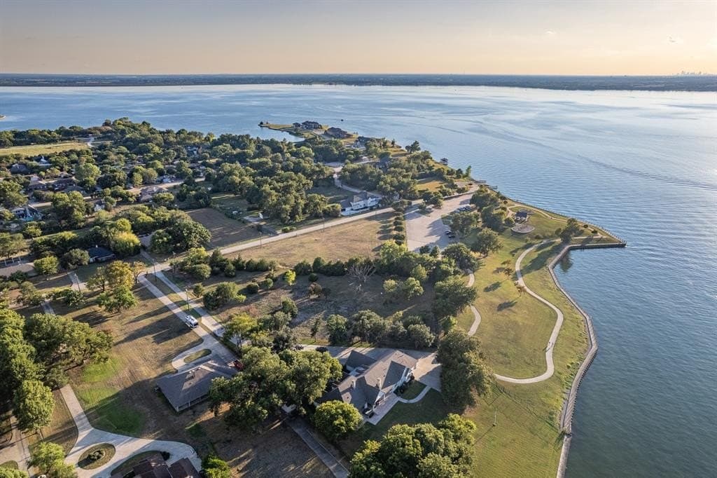 2.15 acres in Rockwall County gallery image 4