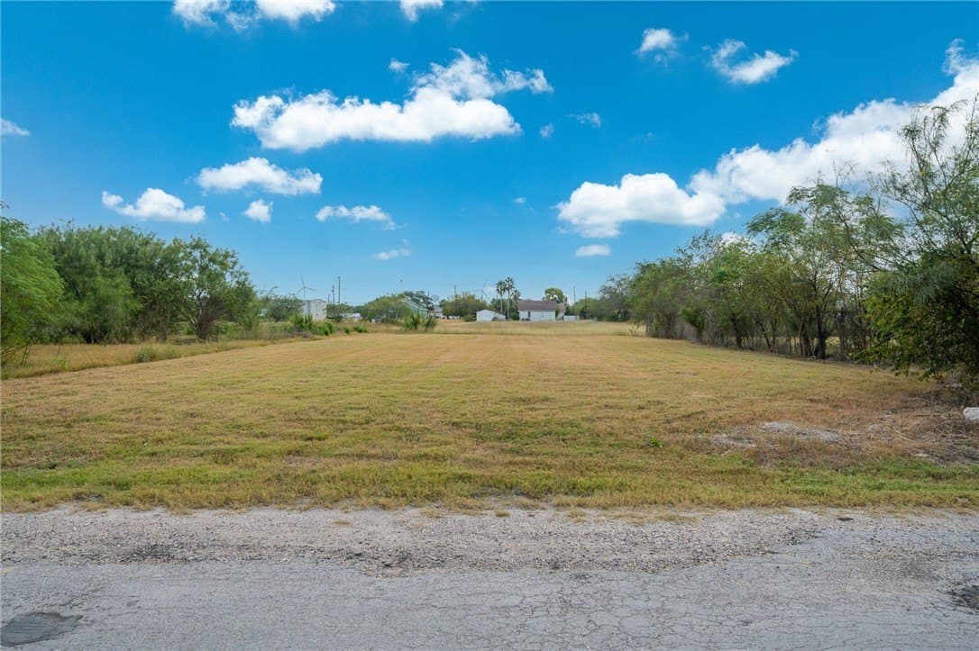 0.11 acres in San Patricio County - photo 2