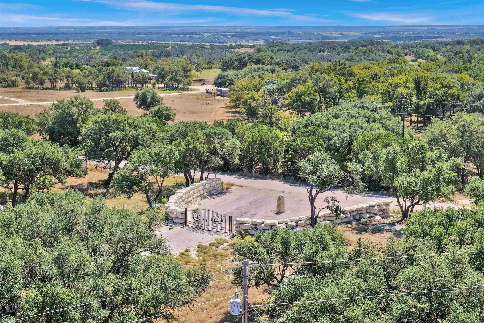 10.01 acres in Lampasas County gallery image 3