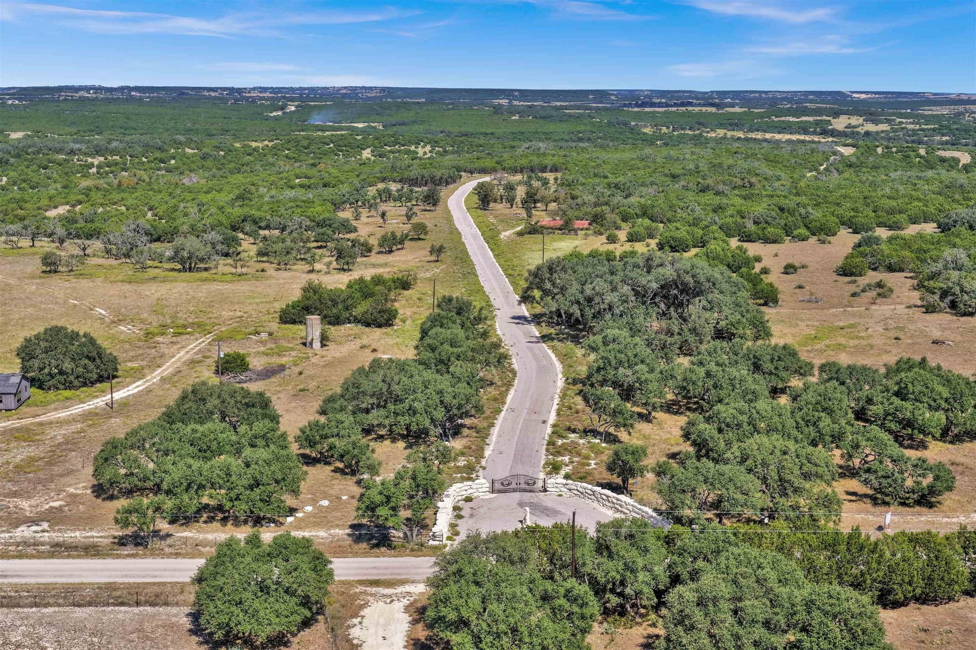 10.01 acres in Lampasas County gallery image 2