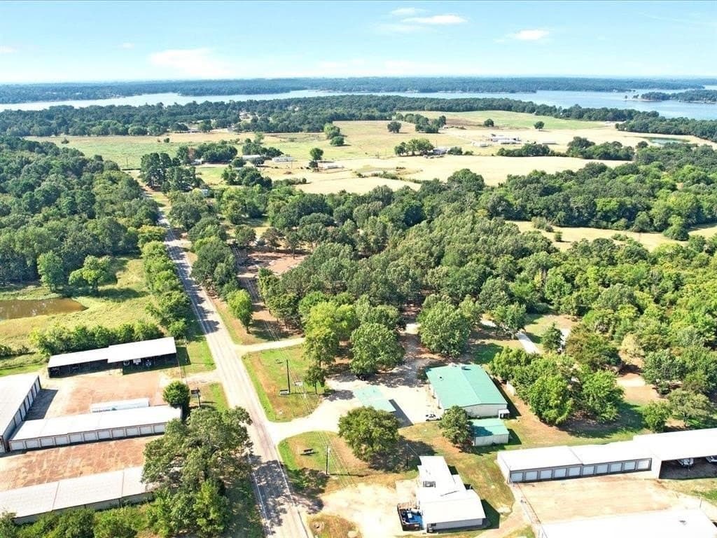 5.11 acres in Titus County gallery image 3