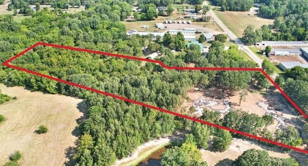 5.11 acres in Titus County gallery image 4